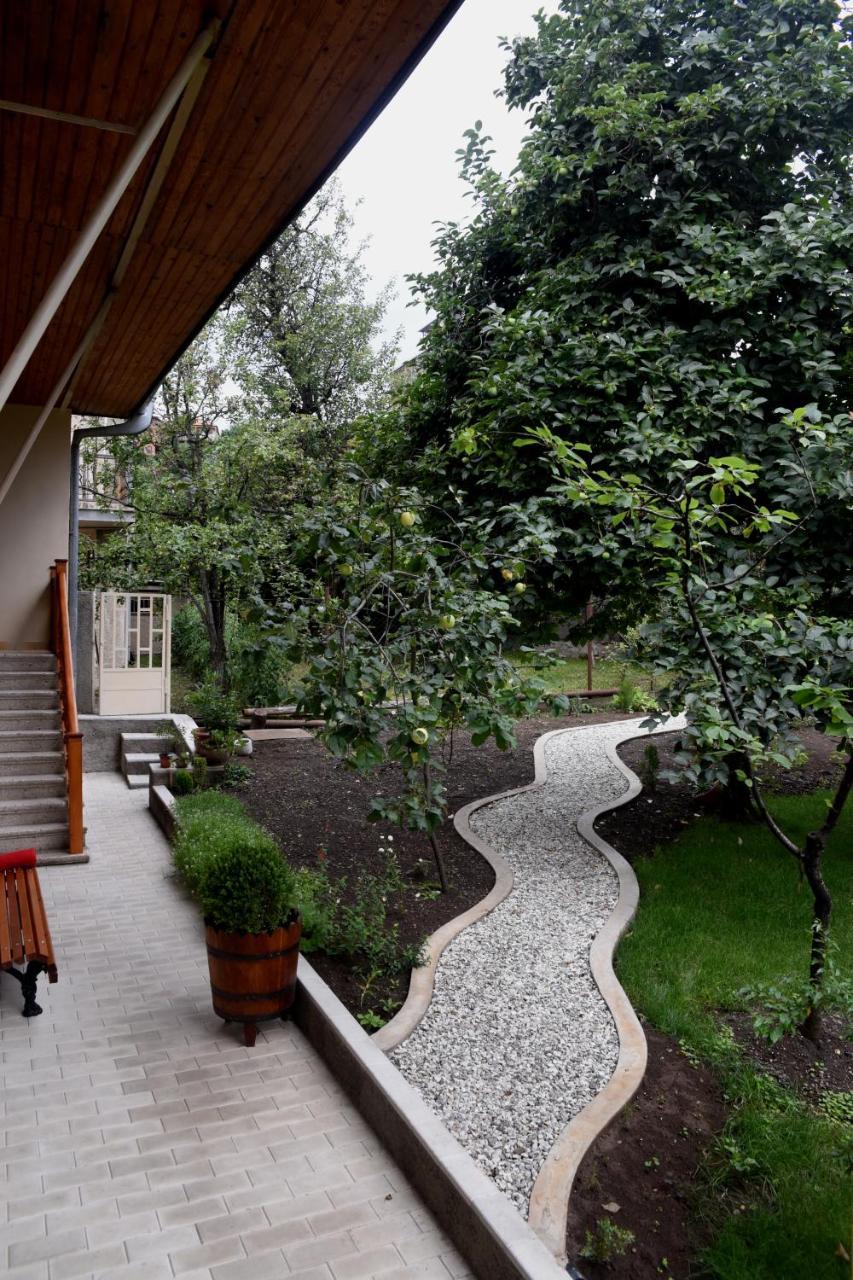 Guest House Kartuli Suli Telavi Exteriör bild